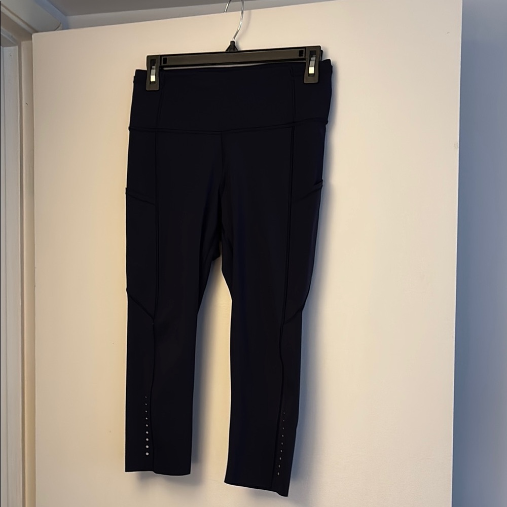 Lululemon Athletica Cropped Leggings with Side Pockets